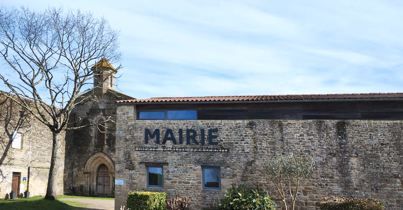 Mairie d'Azay-le-Brûlé